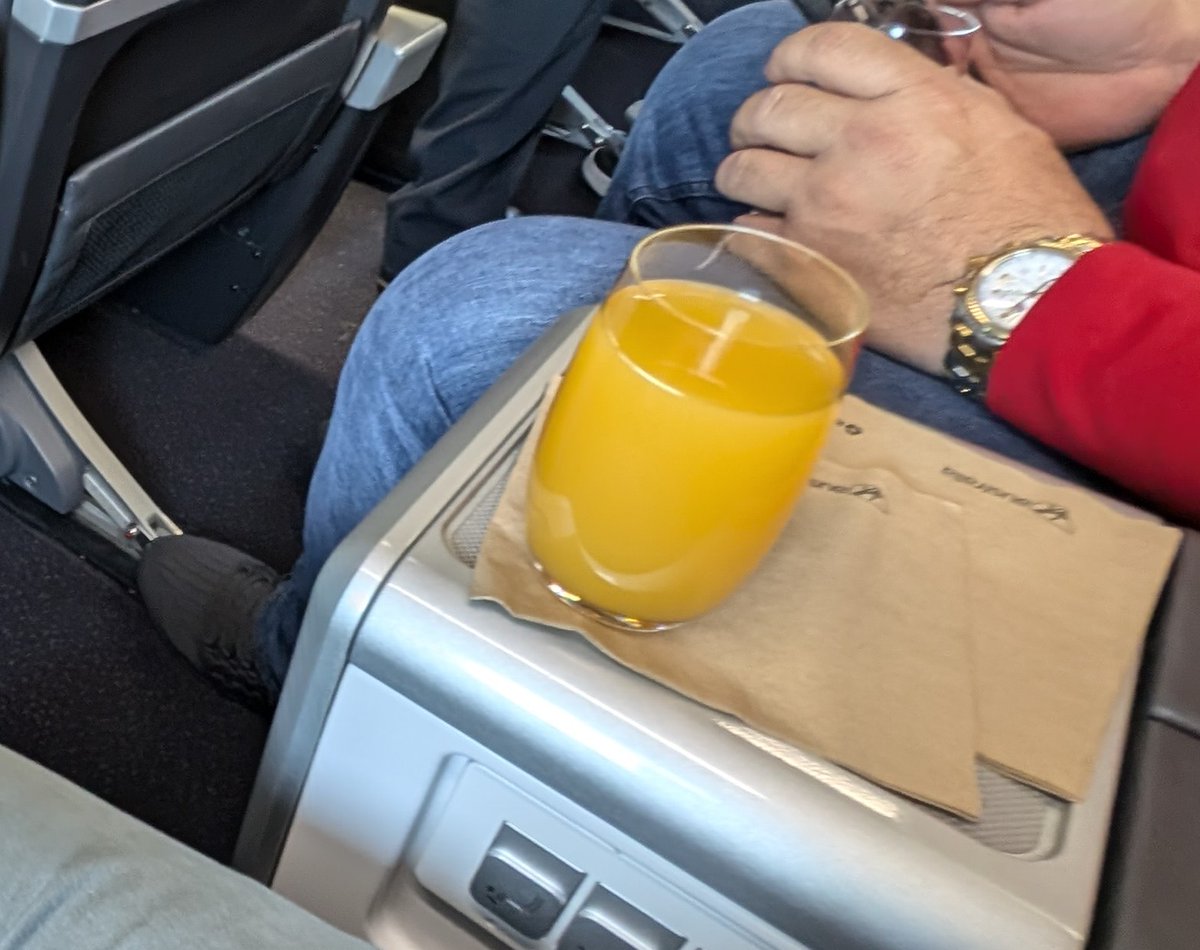 LachlanB_'s tweet photo. Today's ride.... That new plane smell. Fresh from the factory at Seattle.
VH-8IF. #VA804 #Max8 #NotPleb #NotDustysSeat #2Aisbetterthan1A # https://t.co/HplXqW6LzN