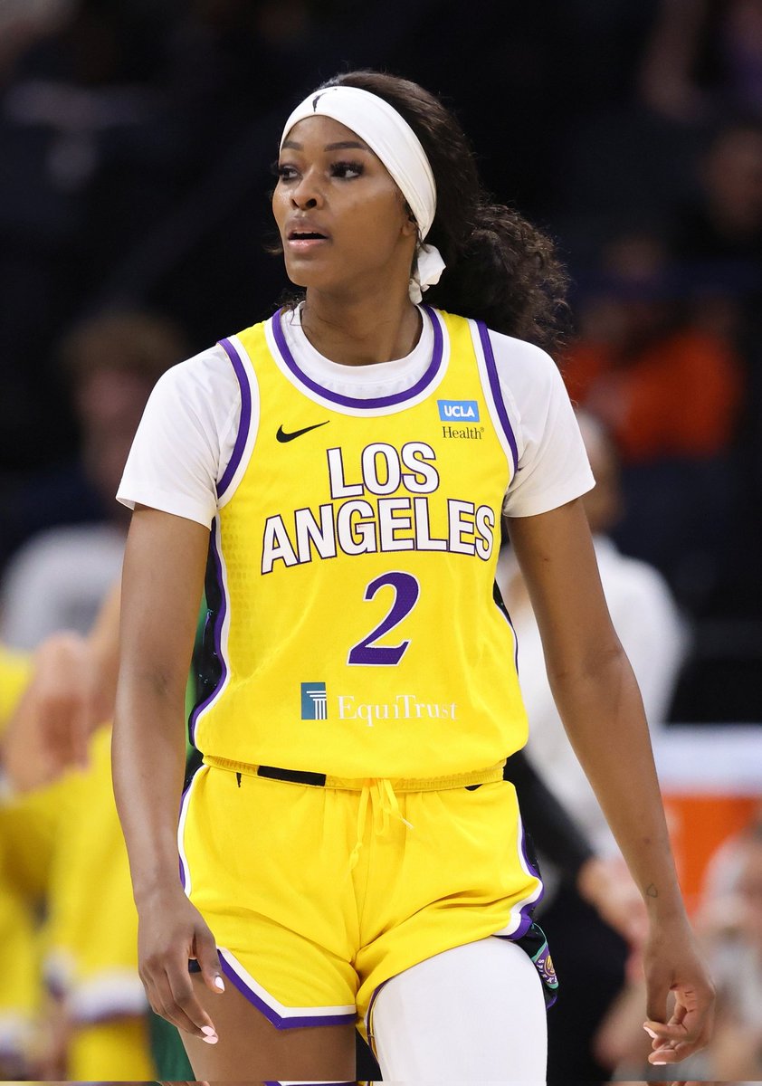 Talking WNBA tweet media