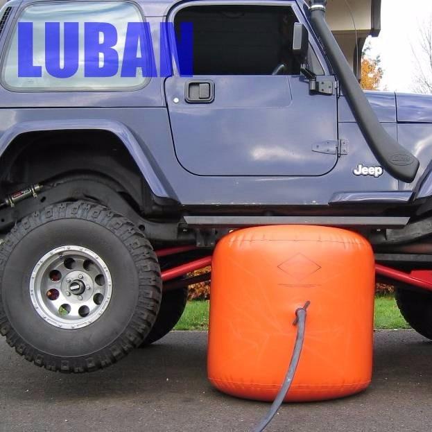 UnicunShop's tweet photo. Tired of struggling with your car jack? 🤔 This inflatable bad boy uses your exhaust to lift your car! It's safe, quick, and even works on soft surfaces. Get yours now: https://t.co/zWbdYQ9RyS  #carhacks #mechaniclife #geniusinventions 🚗💨 https://t.co/gzTMG0BKAD
