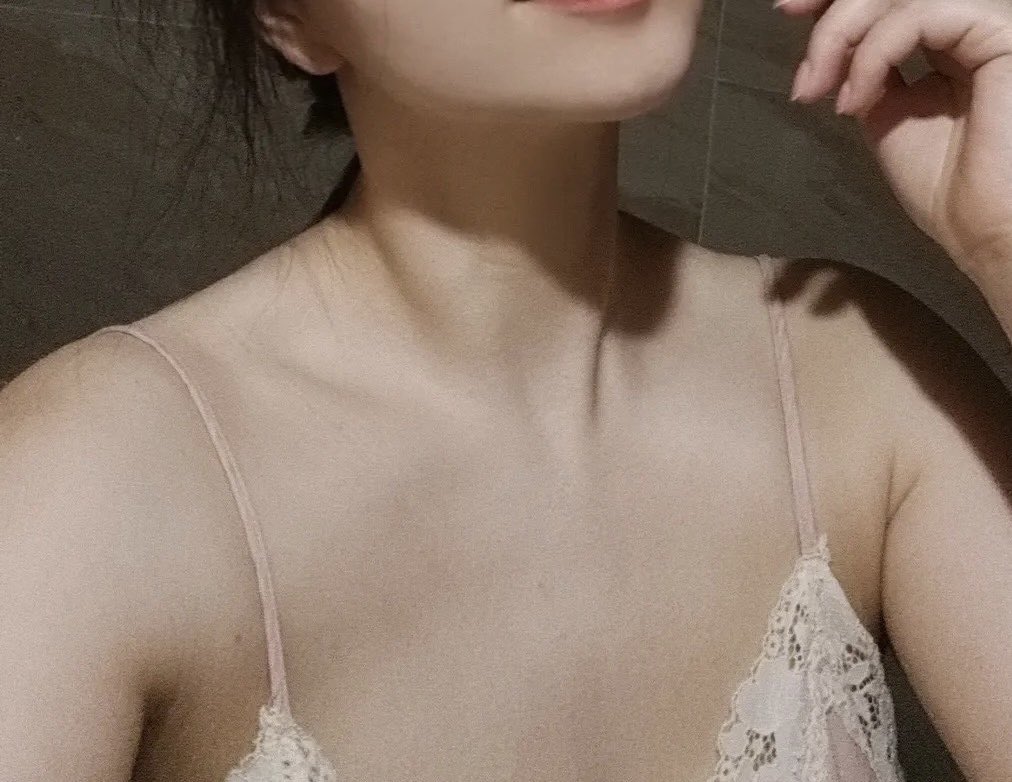 0833乐山夫妻 tweet media