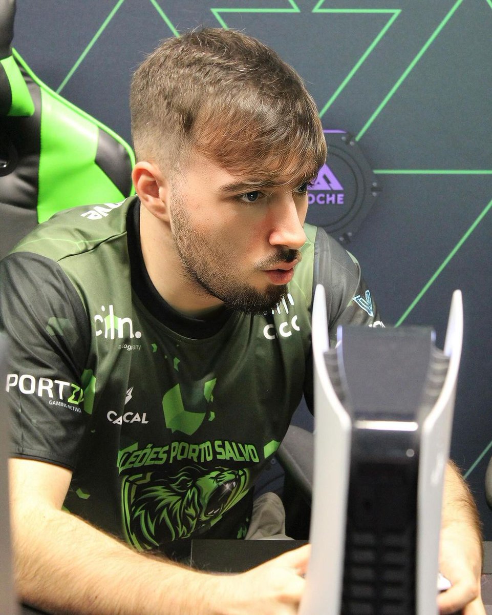 FREE AGENT‼️
O meu contrato com os <a href="/leoesps_esports/">Leões Porto Salvo Esports</a> chegou ao fim, estou neste momento F/A e disponível para ouvir propostas para a próxima época.

Agradecer aos <a href="/leoesps_esports/">Leões Porto Salvo Esports</a> por todo o apoio ao longo da época, e também, aos meus companheiros de equipa <a href="/DSLuso/">Daniel Silva</a> <a href="/PedroPsantos03/">Pedro Santos</a>