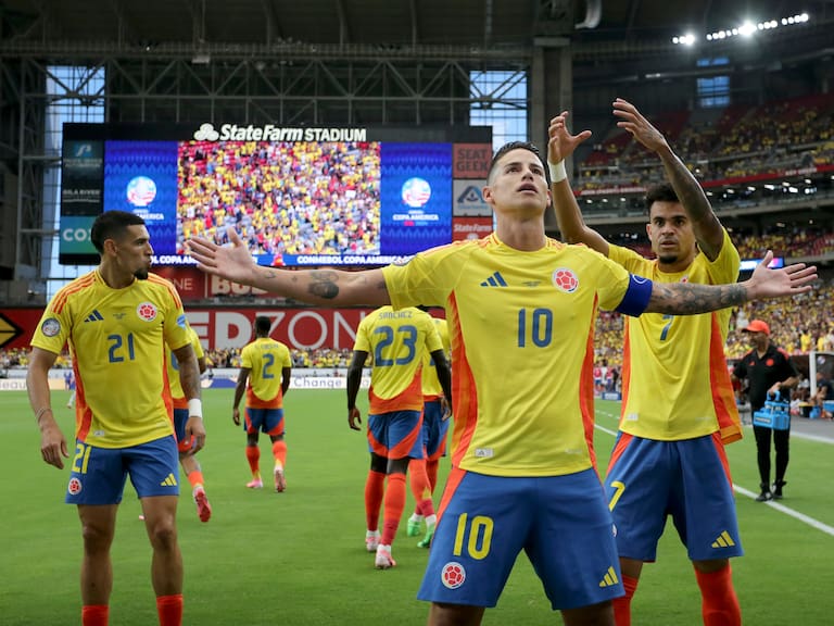 WolvesColombiaa's tweet photo. HILO DE MI CONVOCATORIA PARA ENFRENTAR A 🇵🇪 y 🇦🇷.
Casi mes y medio después de uno de los partidos más dolorosos presenciados por los Colombianos, es hora de levantar cabeza y seguir adelante.
Les dejo la que sería mi convocatoria para este fecha de eliminatorias 🇨🇴: https://t.co/SxNiEHjNq4
