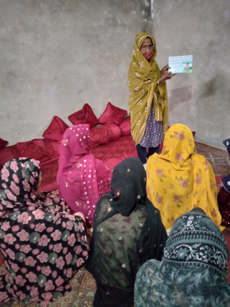 PrgramNational's tweet photo. District Quetta:  Screening of Children and PLWs. Key Family Care Practices sessions have been conducted at community level by the Lady Health Workers with the support of UNICEF. #parenting #ECD #nutrition 
@antenehgminas @JatoiImi @AbdullahAFadil @DrSaba11 @InayatGhazala https://t.co/8HUKiDKne4