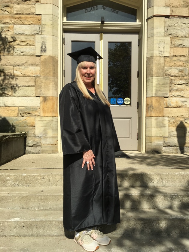 gypsiesheather1's tweet image. Believe it or not looking at pictures of roses 🌹 #redroserecovery
I called it. 
Also conquering goals no matter the obstacles! 
No one  thought possible for me but my father who raised me always did have faith in me! #ThanksDad ღ.◦°˚*◦♡
#goals #loveloveloveJesus
👼