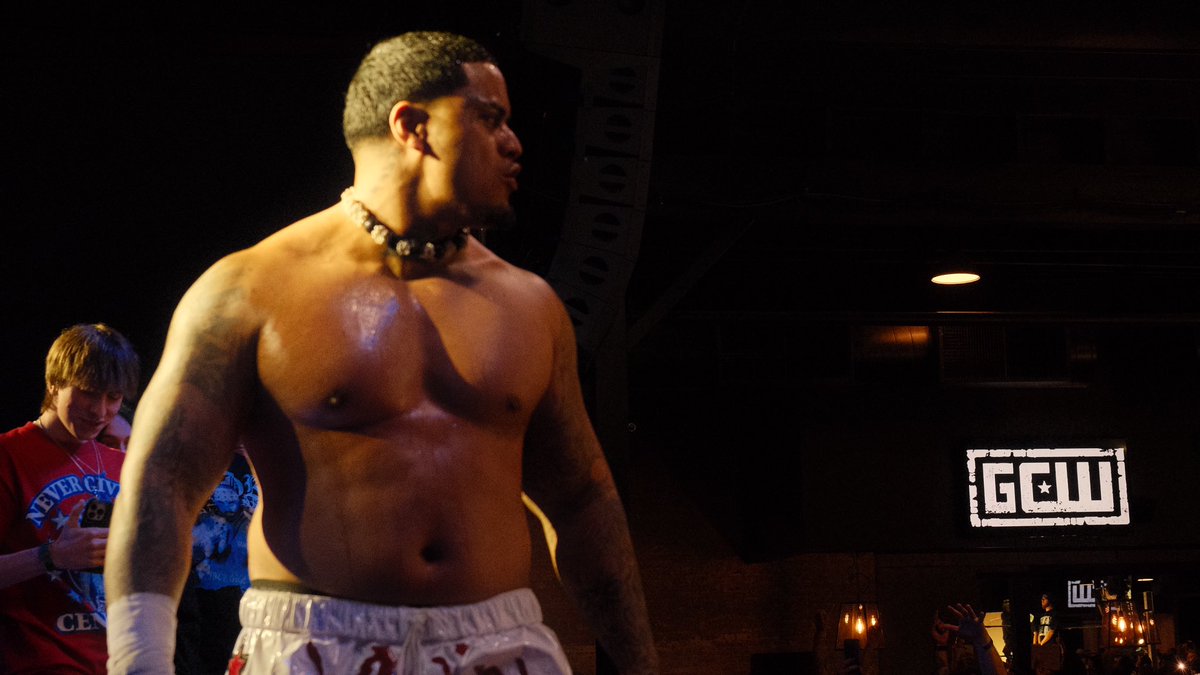 somegaveall's tweet image. Time to #HitEmUp

Lfg @Zillafatu 

#GCWHomecoming