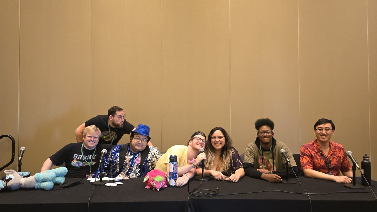 AclpFilms's tweet photo. Pretty much the best and funniest panel. Thank you so much @ACRacebest @Saberspark @saphypone @CantoAcrylic @CaptainThrack @Banquo05.

@EverfreeNW #EFNW2024 

Congratulations, also to Saphy and @Lunar_Guardian_ https://t.co/2C0N2tVuS8