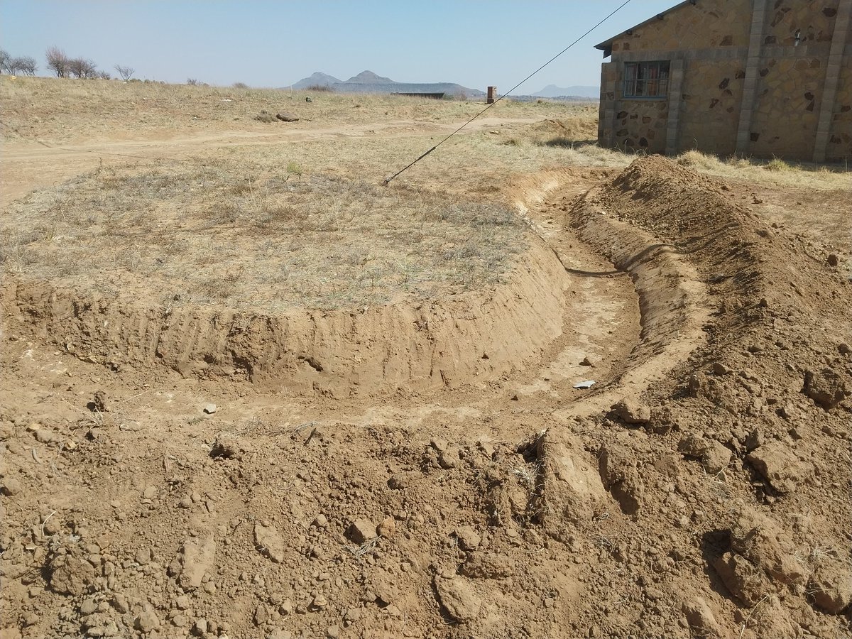 Ivanyles's tweet image. Ready to receive rain. Are you? Heroic work at Litlhakaling. #Permaculture #Swales