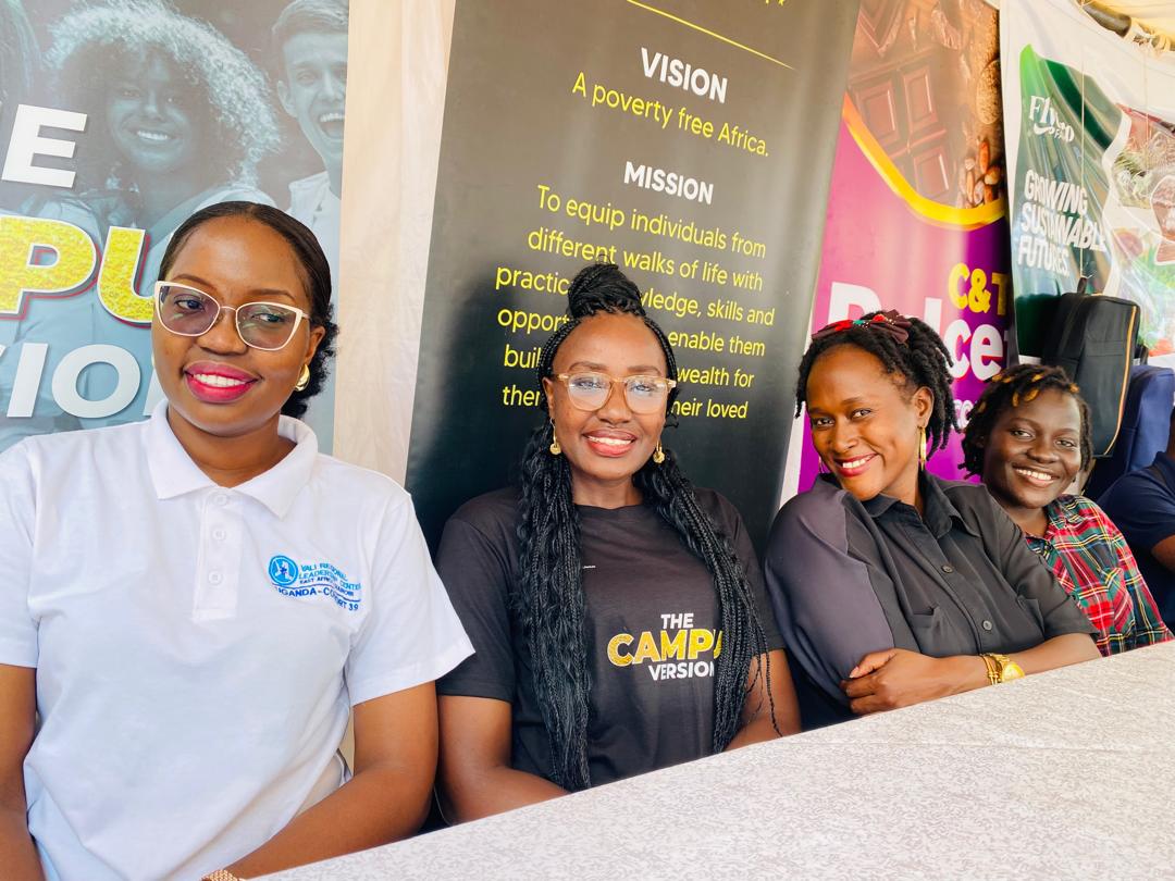 AcademyFea's tweet photo. Exhibited at the @YALIRLCAlumniUg  Vs @ntvuganda football match. We were graced with the presence of Ellen-Public Affairs Office,@usmissionuganda .

#Capacitybuilding
#Economicempowerment https://t.co/BnvppKWiYh