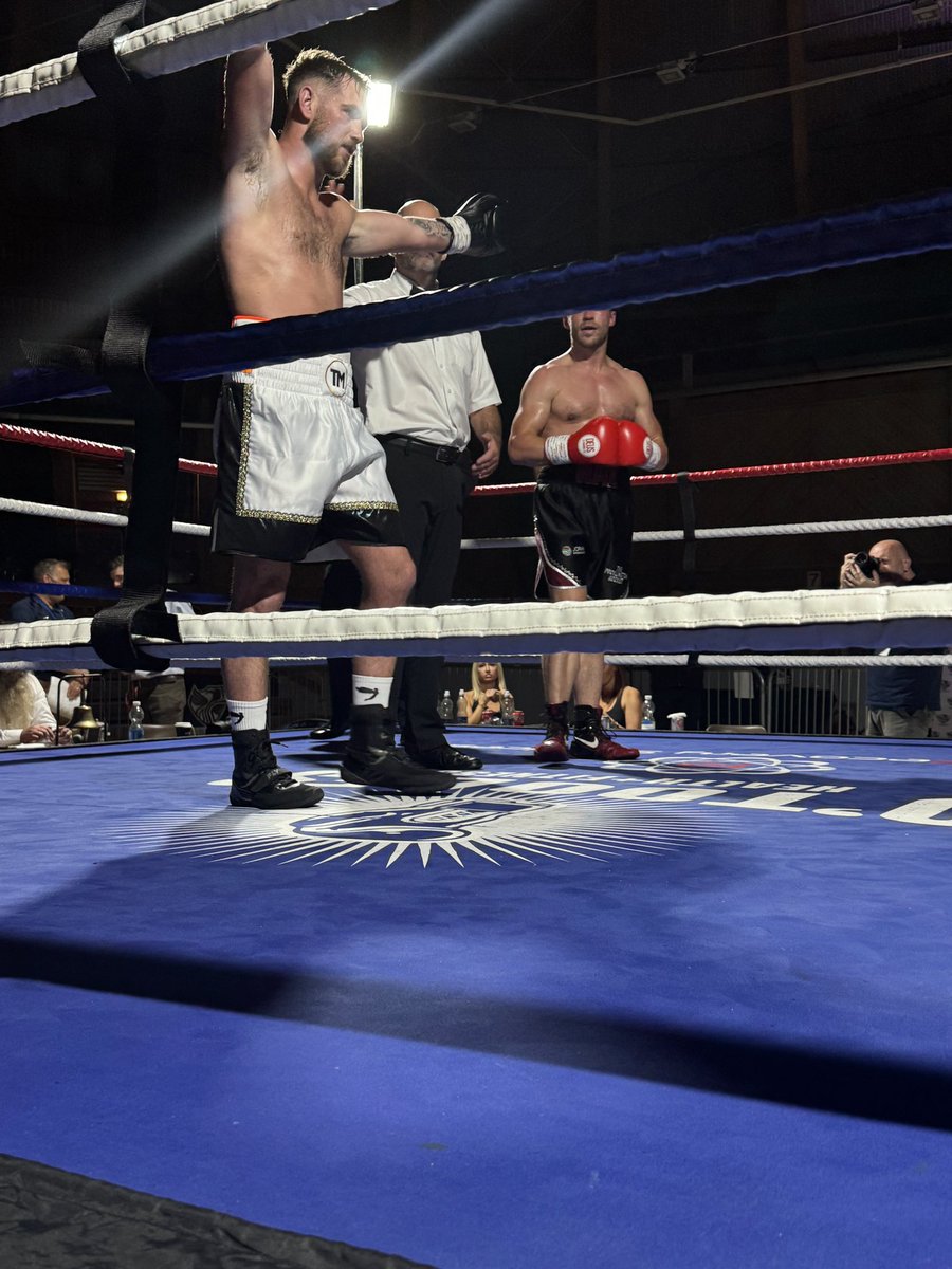 TCounterpunch's tweet photo. First professional fight ✅ 
First professional win ✅ 

@MyersBoxer with the 40-36 win last night against Harry Matthews https://t.co/rFr9tQy6FP