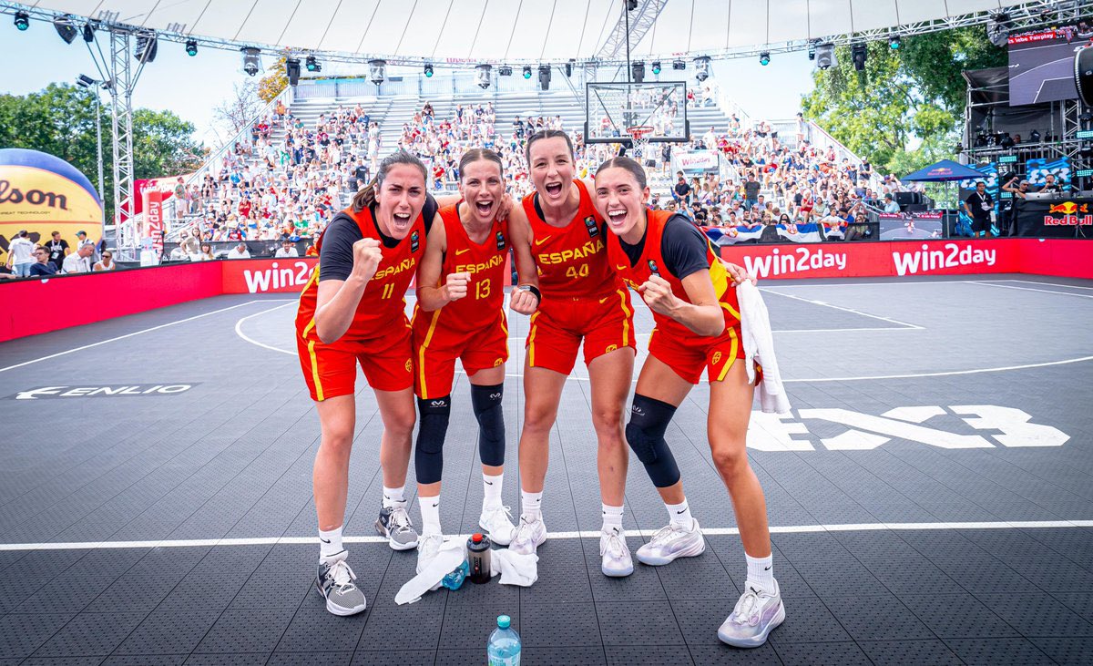 Comité Olímpico Español (@coe_es) on Twitter photo 𝐂𝐀𝐌𝐏𝐄𝐎𝐍𝐀𝐒 𝐃𝐄 𝐄𝐔𝐑𝐎𝐏𝐀 🥇
🏀🇪🇸 La #SelFEM3x3 se impone en la final ante Francia por un resultado de 11-19 y logra la medalla de oro en el Europeo de Viena.
🤩👏 ¡Enhorabuena, <a href="/BaloncestoESP/">Baloncesto España</a>! ¡Estamos muy orgullosos! 𝐂𝐀𝐌𝐏𝐄𝐎𝐍𝐀𝐒 𝐃𝐄 𝐄𝐔𝐑𝐎𝐏𝐀 🥇
🏀🇪🇸 La #SelFEM3x3 se impone en la final ante Francia por un resultado de 11-19 y logra la medalla de oro en el Europeo de Viena.
🤩👏 ¡Enhorabuena, <a href="/BaloncestoESP/">Baloncesto España</a>! ¡Estamos muy orgullosos!