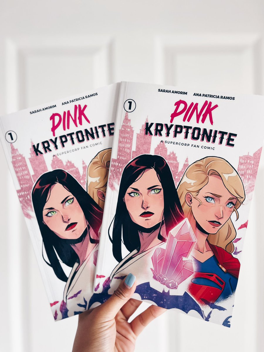 lendosaficos's tweet photo. CAMPANHA ABERTA 🗣️“Pink Kryptonite”, de @fuckingswen com arte de @anapa_ramos, já está em financiamento coletivo no @catarse!

Baseada no sucesso das fanfics de Supercorp, a série em HQ oferece uma narrativa rica em comédia, drama e mulheres empoderadas que se apoiam e se amam. https://t.co/3XvIRkl14m