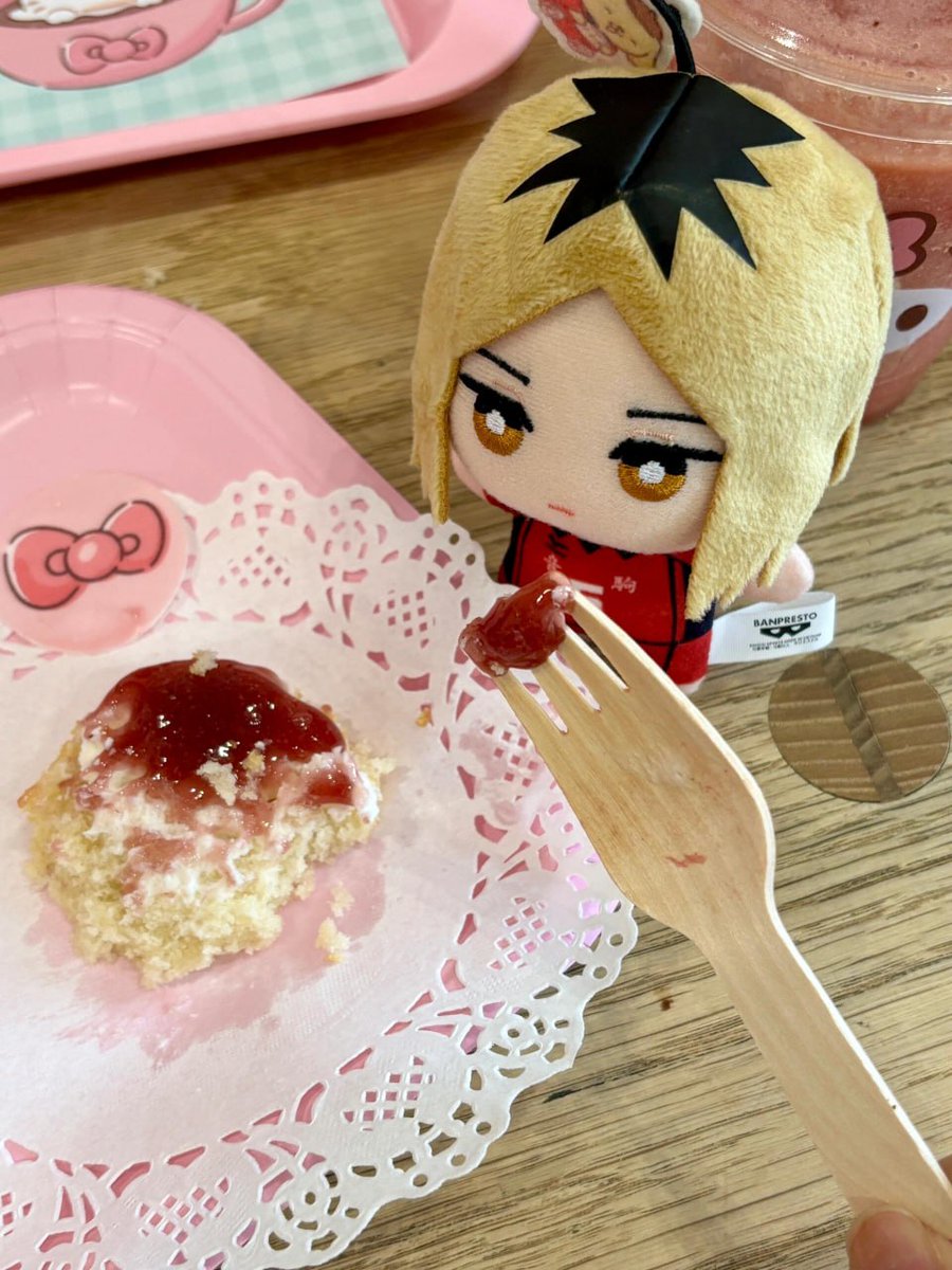 Easyaccess120's tweet photo. Cutest little escape with a side of coffee and charm 🌸☕️ https://t.co/rYa8LIRaEa