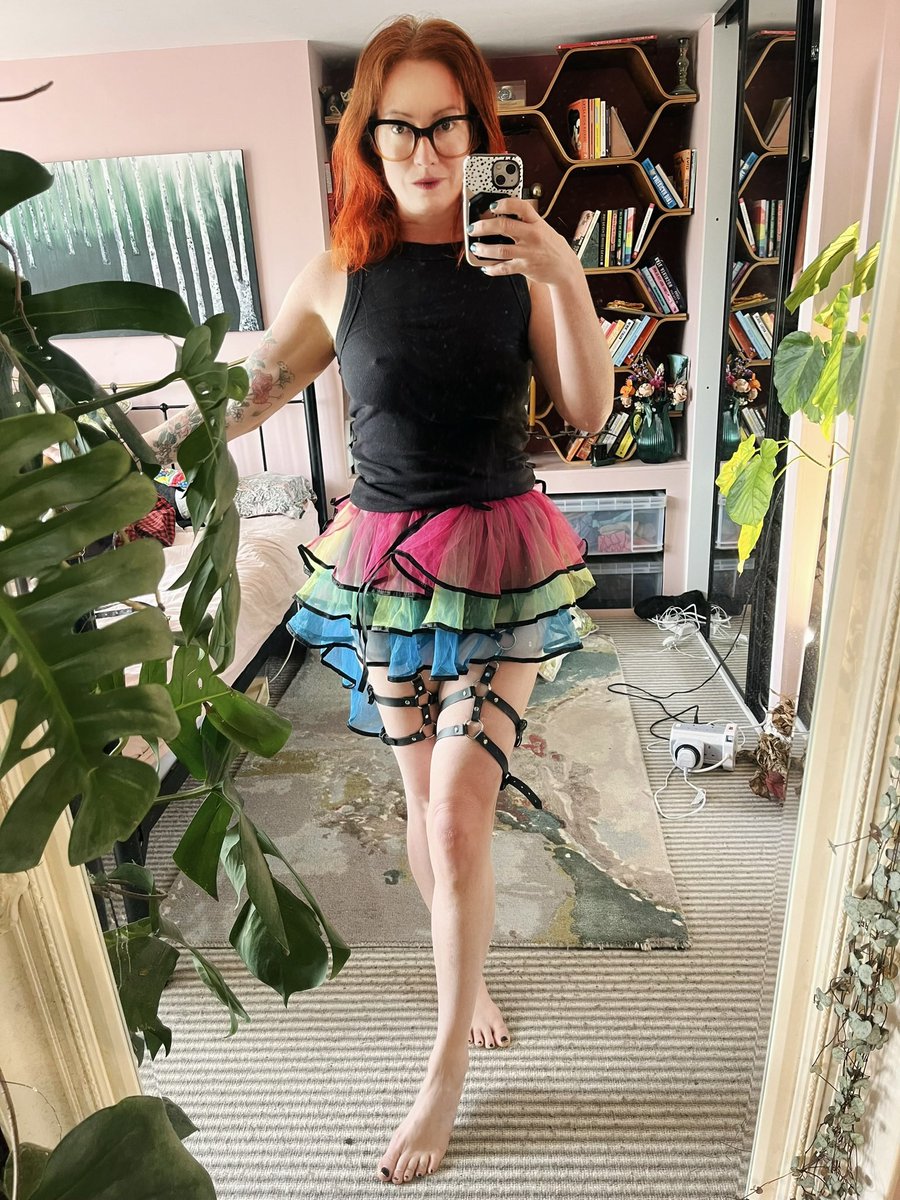 garter belt selfies Bleak & Sleek garter belt