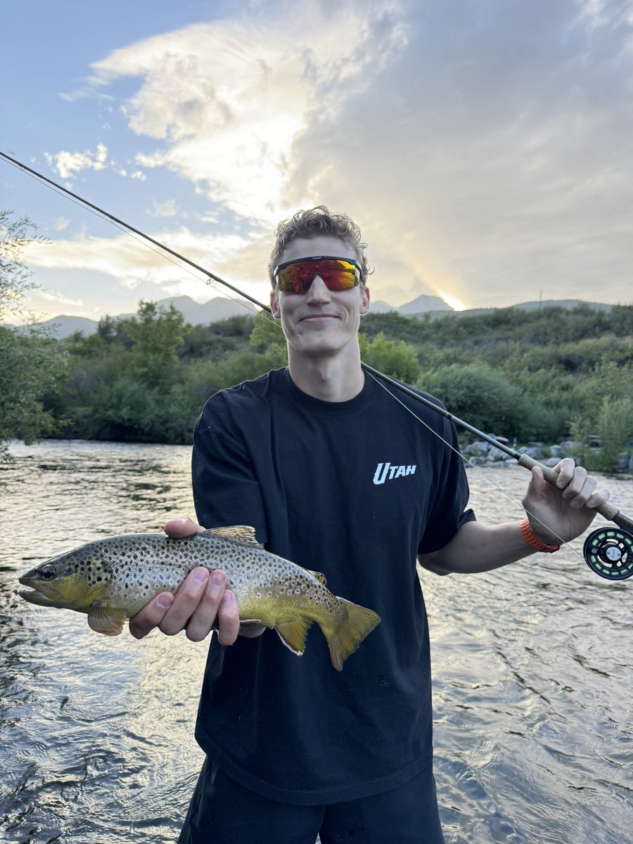 Lauri Markkanen (@markkanenlauri) on Twitter photo Enjoying Utah 😎🎣 Enjoying Utah 😎🎣