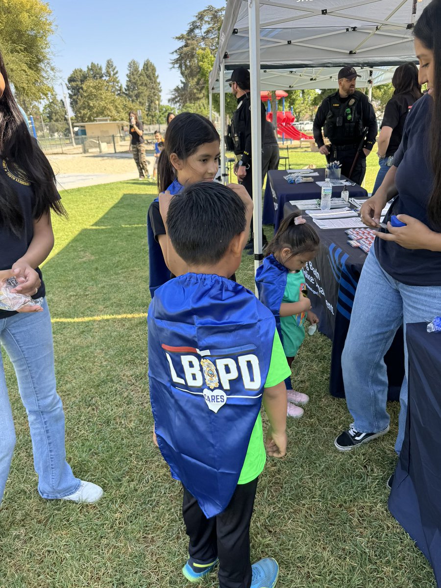 LBPDEast's tweet photo. Come out and join us today at Wardlow Park.  We will heRE today until 2pm.  Free ice cream, face painting and bounce houses with the police.  #LBPD #LBPDEAST https://t.co/mWGIbmaC9i