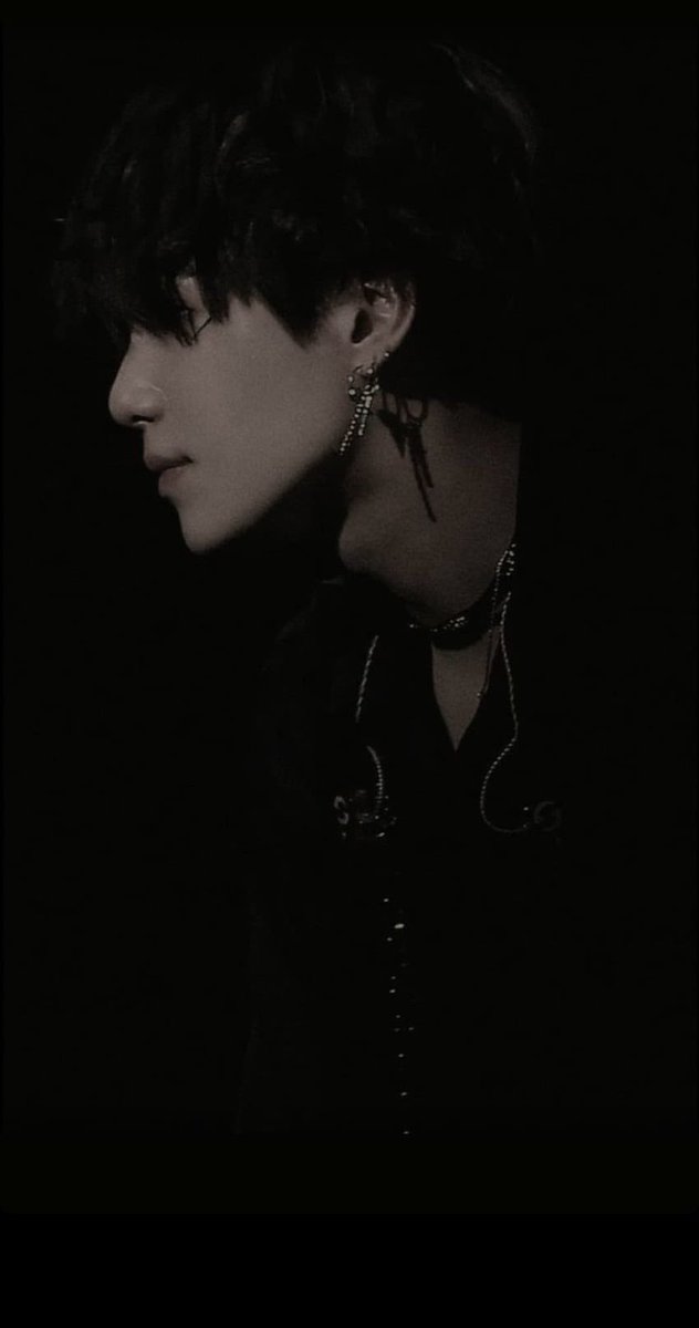 Guees_My_Name's tweet photo. After your Weverse letter I wanted to become the loudest voice in this world to shout: 

YOONGI WE ARE NOT DISAPPOINTED 
YOONGI WE LOVE YOU 
YOONGI WE ARE STANDING BEHIND 

#AgustD 
#IStandBehind 
#MinYoongi 
#SUGA 
#WeLoveUYoongi 
#YoongiNeverWalksAlone 
#BTS_ARMY https://t.co/PC5Y3aYUin
