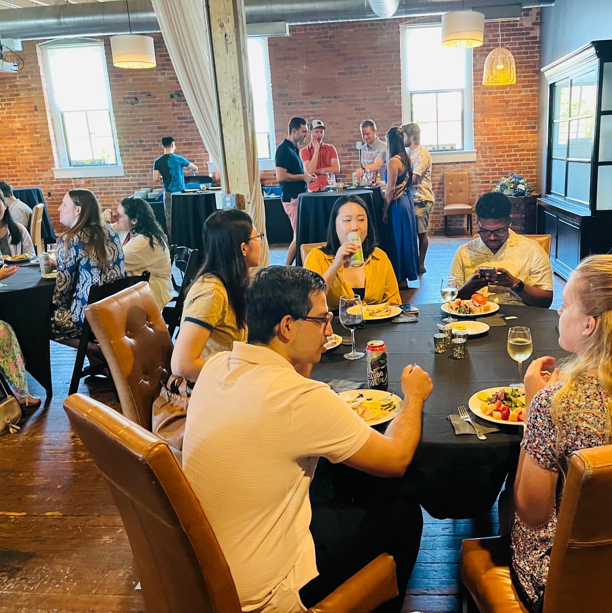 MayoFellows's tweet photo. 🎉Snippets from the MFA’s trainee welcome event! Kudos to #BrandonJohnson, #JacobPerera and #NatJohnson for organizing it 🥳 #TraineeWellness #MFASocial https://t.co/U0c6tLCbDf