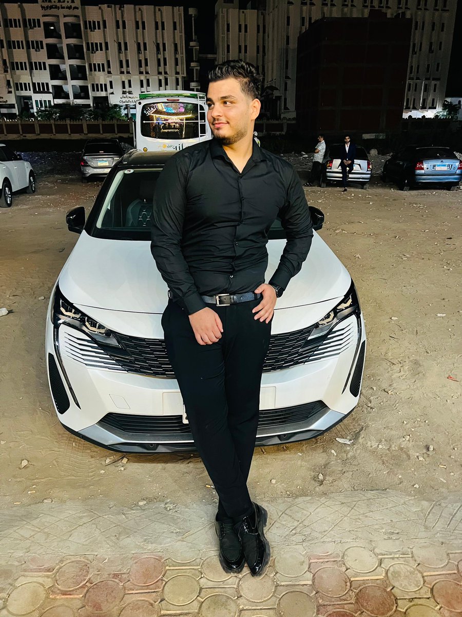 اللهم اجعلنا من الذين تغيَّرت أقدارَهم للأفضل ، ولا تحرِمنا ما نطمَح إليه يا رب♥️ "