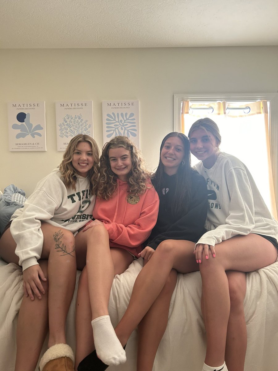 We are beyond excited to welcome all of our players! Looking forward to a great year. 

#TUWBB #WEGRIND🐉