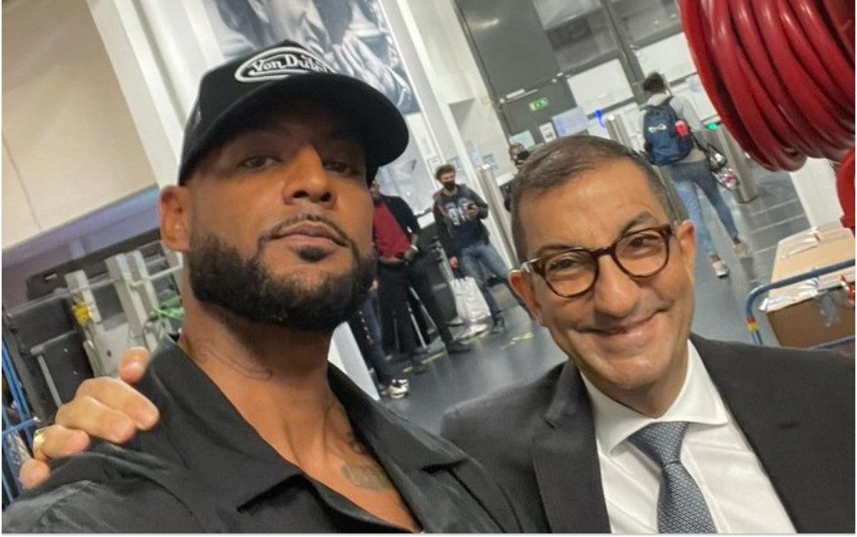 SonnePer62's tweet photo. @booba @GIMS Chouine encore 🤣🤣 Et allie toi avec Bassem ce gros raciste tout comme avec Jean Messiah et Marine LePen 🤣🤣 Obliger de ce reprendre 🤣🤣 https://t.co/HRcZlwsGxz
