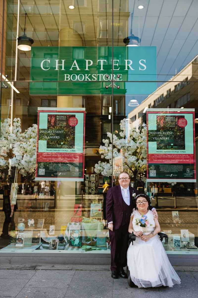 Chapters Bookstore Dublin tweet media