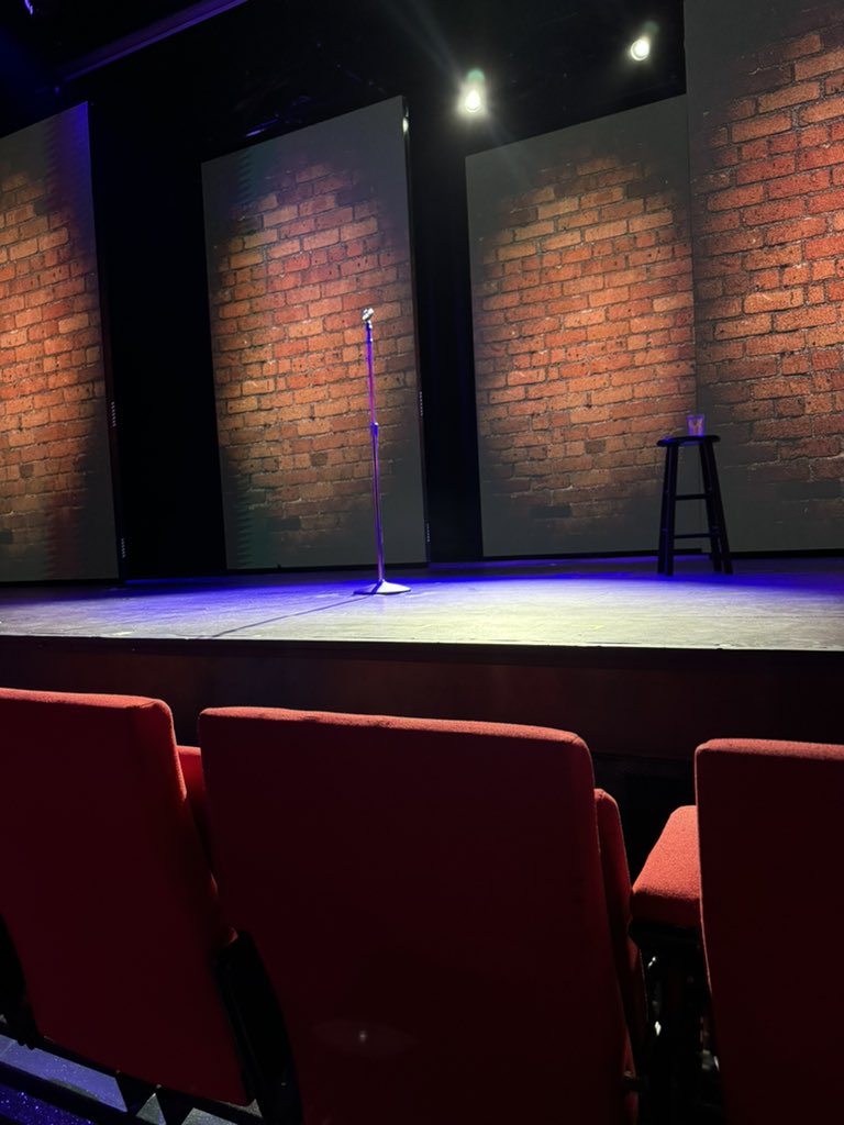 stuartbleese's tweet photo. Ready to watch @KarenBayley on @VirginVoyages. I was told I couldn’t sit on the front row! https://t.co/h1BhpWgqAN