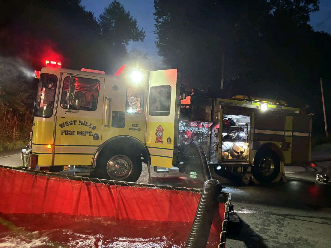 WestHillsRegFD's tweet photo. This morning just after 4:30AM, The West Hills Regional Fire Department was dispatched to assist Conemaugh Township Fire Department in Somerset County with a house fire. Truck 28 and Rescue Engine 28-1 responded to the scene and provided relay operations during the incident. https://t.co/CTJENPAYTs