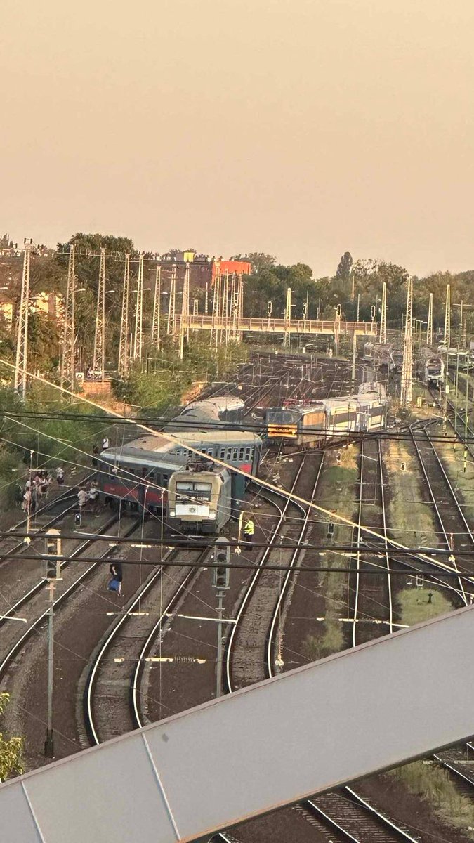 TankTheBassist tweet media