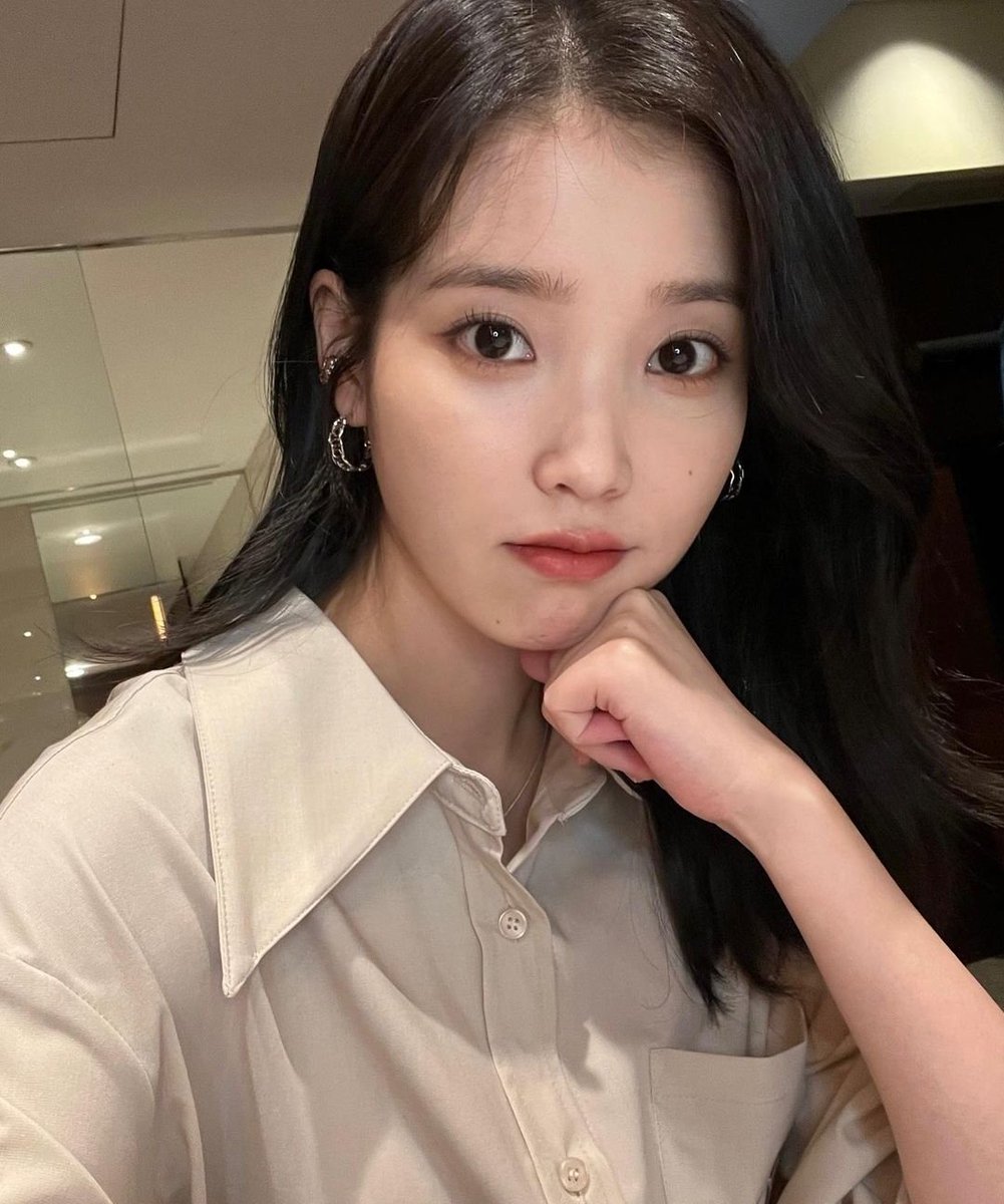 jsj_sora's tweet photo. 🐚 𝗌𝗈𝗋𝖺𝗌𝗌𝗂'𝗌 𝗇𝖾𝗐 𝗎𝗉𝖽𝖺𝗍𝖾! #𝗃𝗌𝗃𝗉𝗂𝖼𝗌
Ontem eu pude me divertir bastante, obrigada Yuki por ter me chamado pras compras, eu precisava disso, ㅎㅎㅎ.
Não tão bonita quanto ela, mas eu tava bonitinha ontem e tirei fotinhas! Vocês aproveitaram o evento também? 💜 https://t.co/1LEQ4gPrXJ