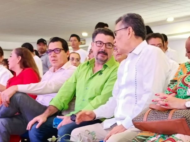 HéctorAprezaPatrón tweet media