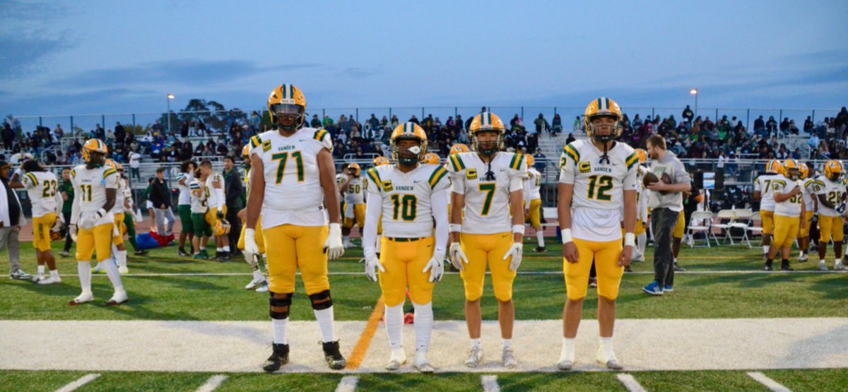 tru_kendrick's tweet photo. I’m honored and grateful to be voted as a team captain by my teammates and coaches! Ready to lead and give my all for this team! I LOVE THIS GAME! https://t.co/0vmOZLB4Ei
