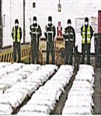 jorgevillet's tweet photo. #25Ago | #Maiquetia
El teniente coronel César José Pérez Salas, presidente de Emtrasur, fue detenido junto a 10 personas durante un operativo en el que incautaron 3.000 kilos de cocaína en el aeropuerto internacional de Maiquetía | Fuente: @ReporteYa

Vía: @ELESPINITO - @ImpactoVE