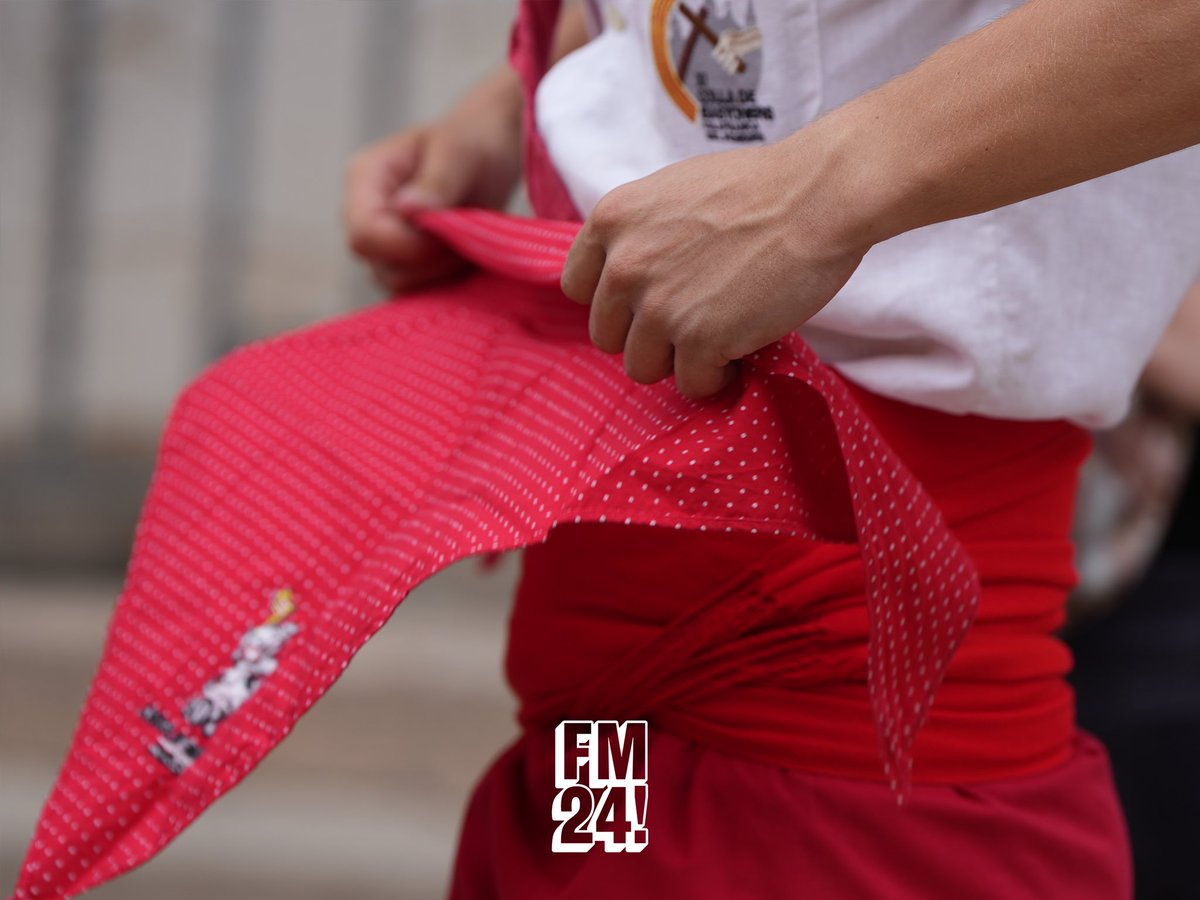 L'acte, presentat pel Jaume Rafecas a la plaça de Jaume I, ha comptat amb la presència d'antics balladors i ha continuat amb una cercavila pels carrers del centre. 

#fmvila #explosiva