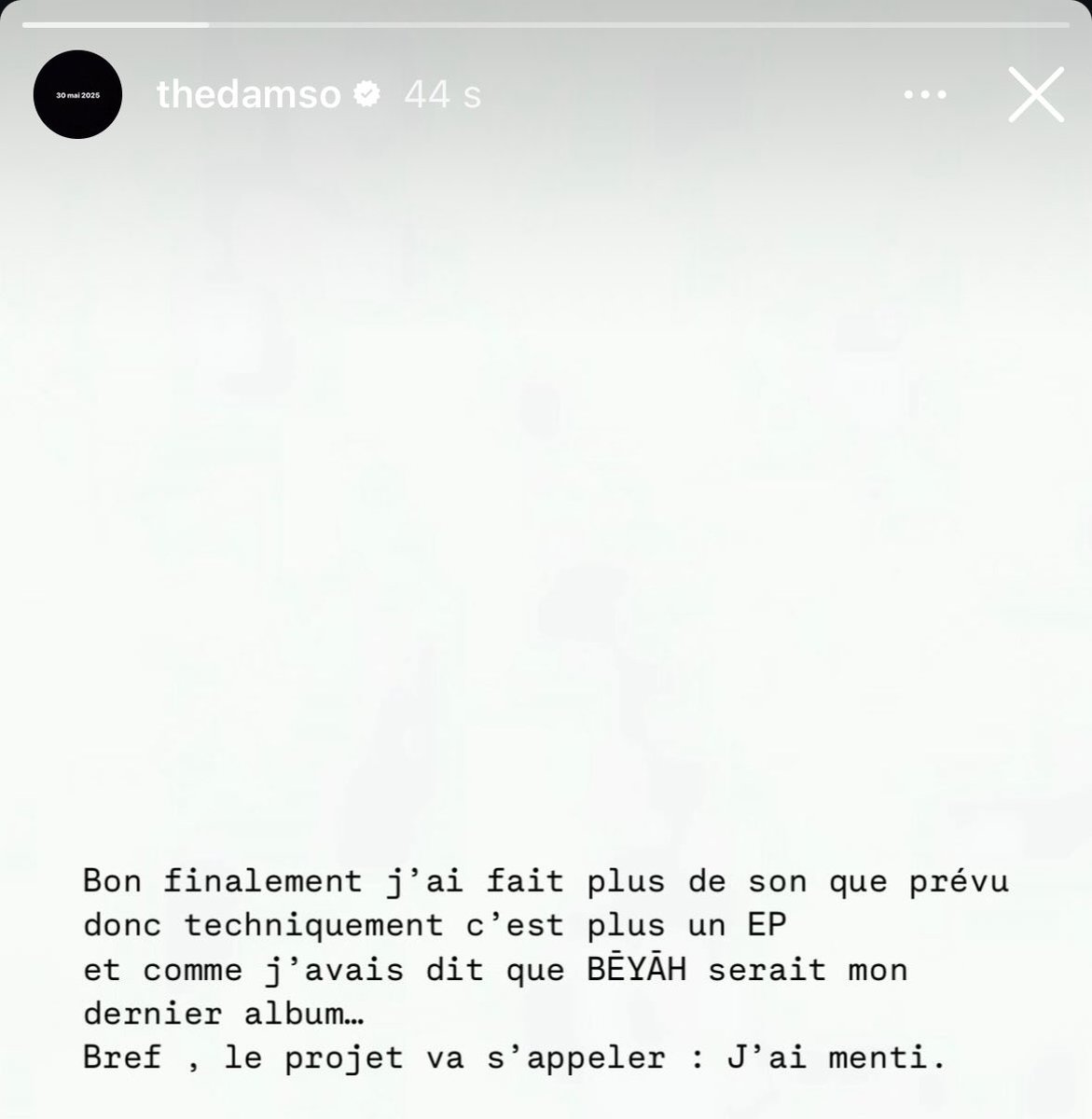 HugoLeclere2's tweet photo. Bahahaha Damso il en a plus rien à foutre il met des noms d’album aberrant https://t.co/sNkoeJdzgE