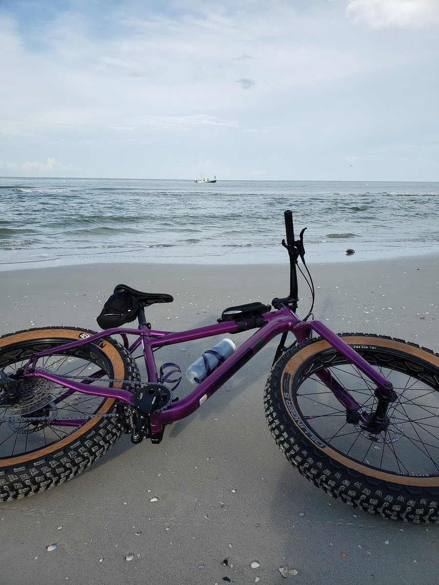 DPJohnson79's tweet image. Beach cruisin' on a quick weekend getaway. Felt good to unplug and spend ample time outdoors.