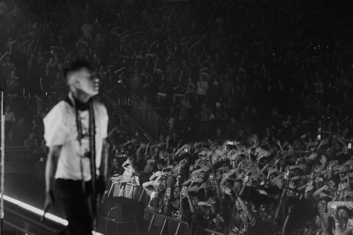 twentyonepilots's tweet photo. #clancyseattle |-/ https://t.co/6aC4ThTgd0