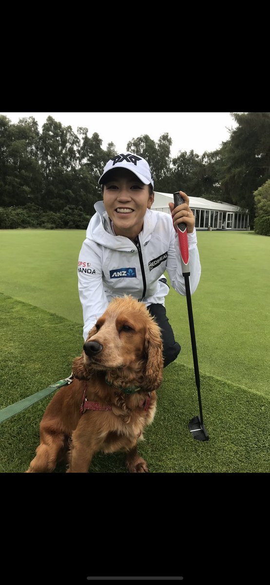 Henry dog with the wonderful 2024 Open Champion ! Congratulations Lydia Ko