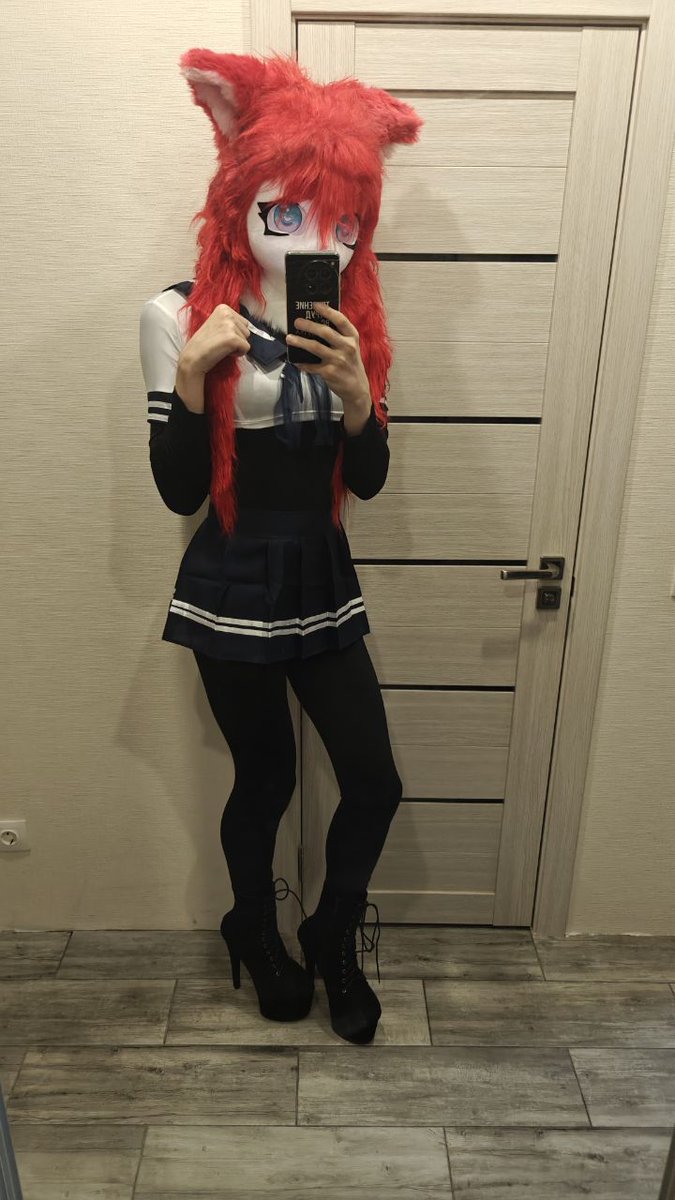 Nyakonomikon's tweet photo. маленькая примерка моей новой маски))
#cosplay #kigurumi #animegao #furry #crossdressing #femboy https://t.co/xCipihfN2x