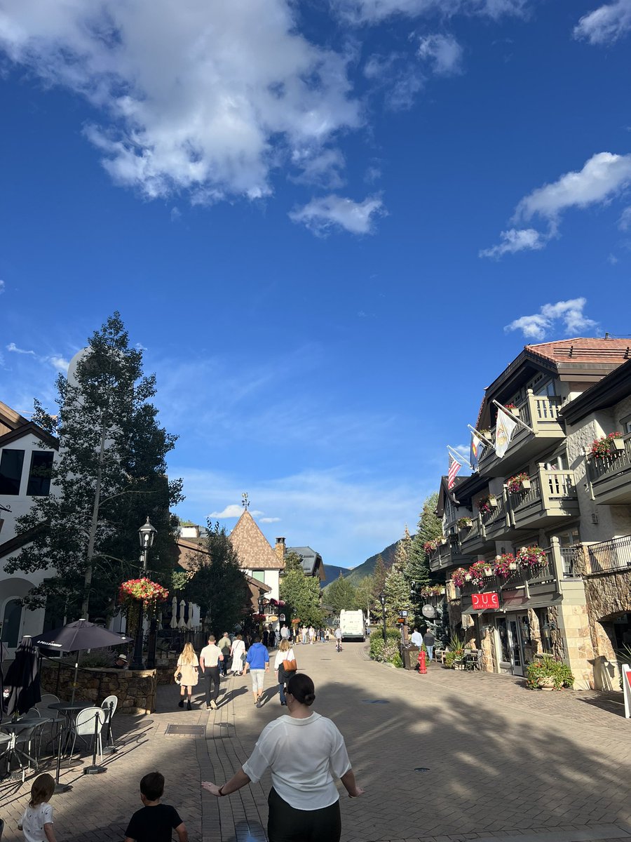 HunterrrCooke's tweet photo. Vail was a dream https://t.co/FMOhYx3IQb