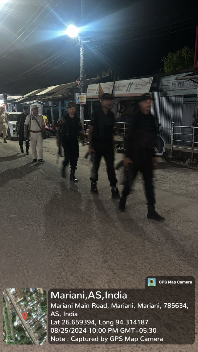 Jorhat_Police's tweet photo. Our teams are on foot patrol, actively safeguarding our citizens. Your safety is our top priority.
@CMOfficeAssam @DGPAssamPolice @gpsinghips @HardiSpeaks @assampolice https://t.co/RZ2br08yML