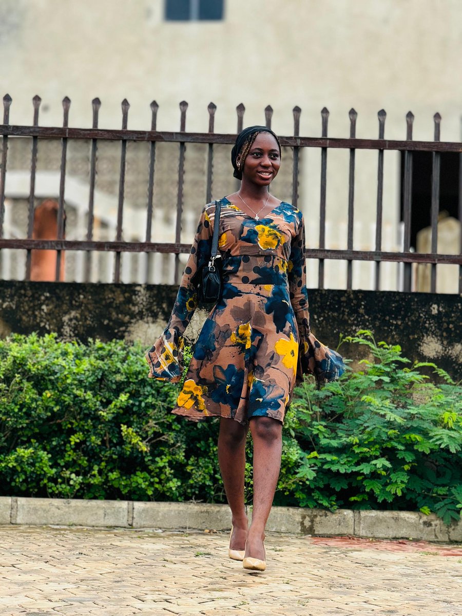 Pre_ciousbabe's tweet photo. Stepping with all steeze and demure into a great week🔥😇
Happy Sunday✨️ https://t.co/MLBGWvUmCb