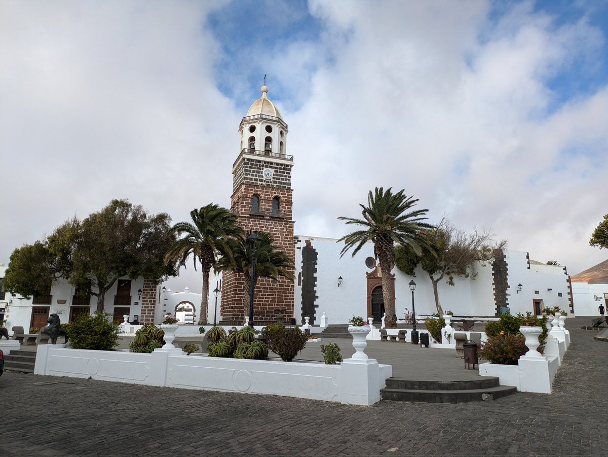 Barbuusca's tweet photo. Lanzarote 🇮🇨😍 https://t.co/Y84H34az3W