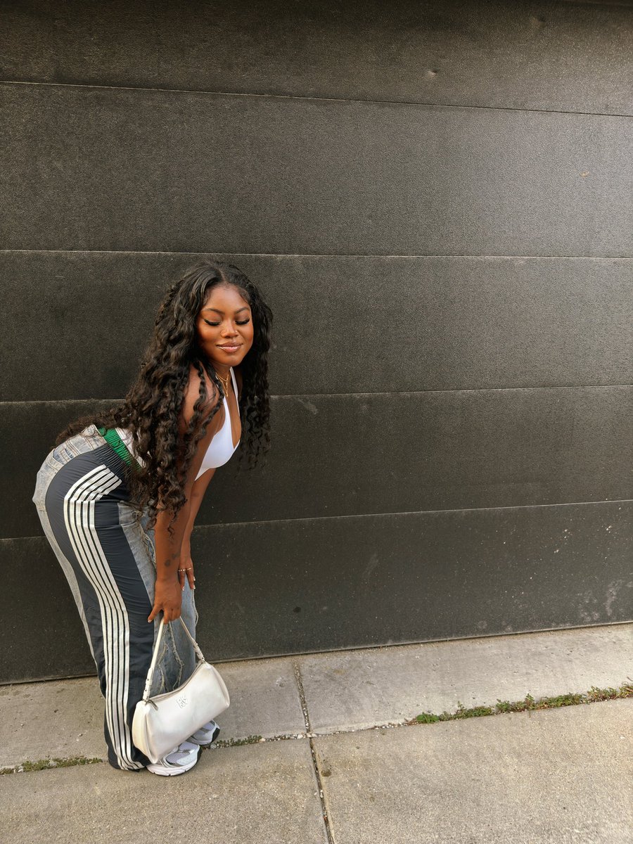 zxria_prxmer's tweet photo. calm luh fit 🤓 https://t.co/4SKIPzdpoX