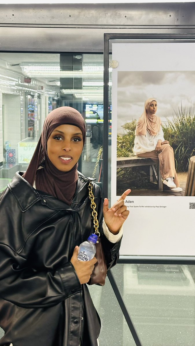 ayanmoaden's tweet image. Feels so surreal, oh Birmingham how much i am grateful for you. For you have shaped me into who I am,

To have my poetry exhibited across all our stations and to perform throughout the weekend is an honour

As a part of @ThePaulStringer ‘s Exhibition and Birmingham Weekender🫡❤️