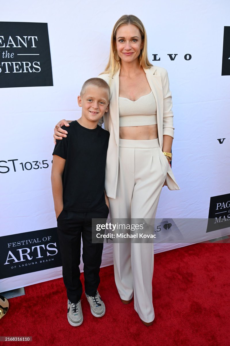 AJCookNews's tweet photo. .@Ajcookofficial Attends Pageant of The Masters - https://t.co/Cko4DxUZCR https://t.co/HOodyA7qm3 https://t.co/ex48bjh9Xy