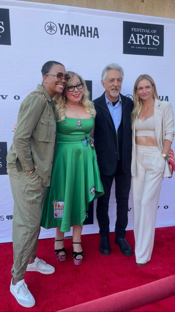AJCookNews's tweet photo. .@Ajcookofficial Attends Pageant of The Masters - https://t.co/Cko4DxUZCR https://t.co/HOodyA7qm3 https://t.co/ex48bjh9Xy