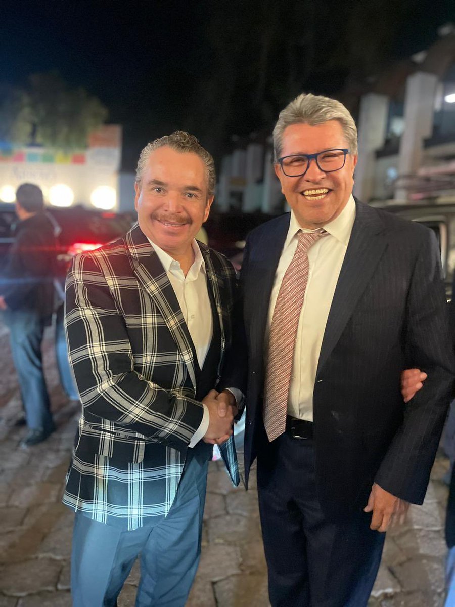 Felicito a <a href="/RicardoMonrealA/">Ricardo Monreal A.</a> por su nueva encomienda a la LXVI Legislatura.