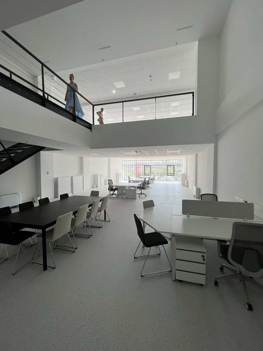 This Friday, our team had the pleasure of visiting the Technology park Split and we were truly impressed by this state-of-the-art facility. It’s inspiring to see such a modern hub for innovation in the heart of Dalmatia (Croatia).
#Innovation #TechHub #Dalmatia #SparkyScience