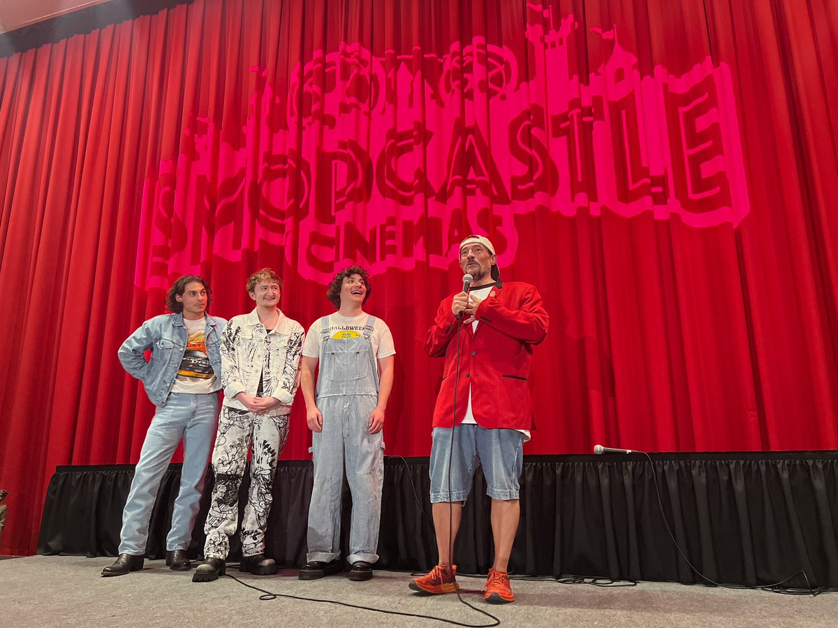 RyanCervasio's tweet image. Had a great time last night at @SmodCinemas seeing “The 4:30 Movie” with amazing family and friends. I loved the movie so much. It’s a sincere and beautifully crafted film with tons of heart. Congratulations to @ThatKevinSmith and the cast &amp;amp; crew! It’s in theaters in September!