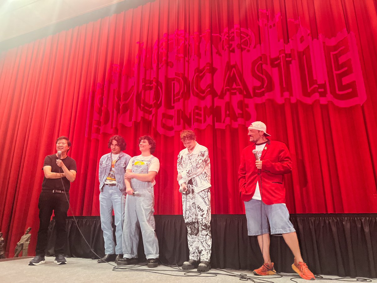 RyanCervasio's tweet image. Had a great time last night at @SmodCinemas seeing “The 4:30 Movie” with amazing family and friends. I loved the movie so much. It’s a sincere and beautifully crafted film with tons of heart. Congratulations to @ThatKevinSmith and the cast &amp;amp; crew! It’s in theaters in September!